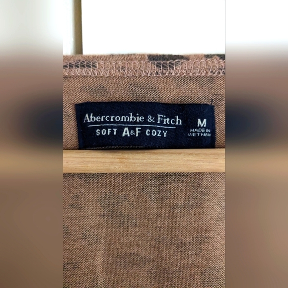 Abercrombie and Fitch cheetah print long sleeve cross front bodysuit - Picture 3 of 5